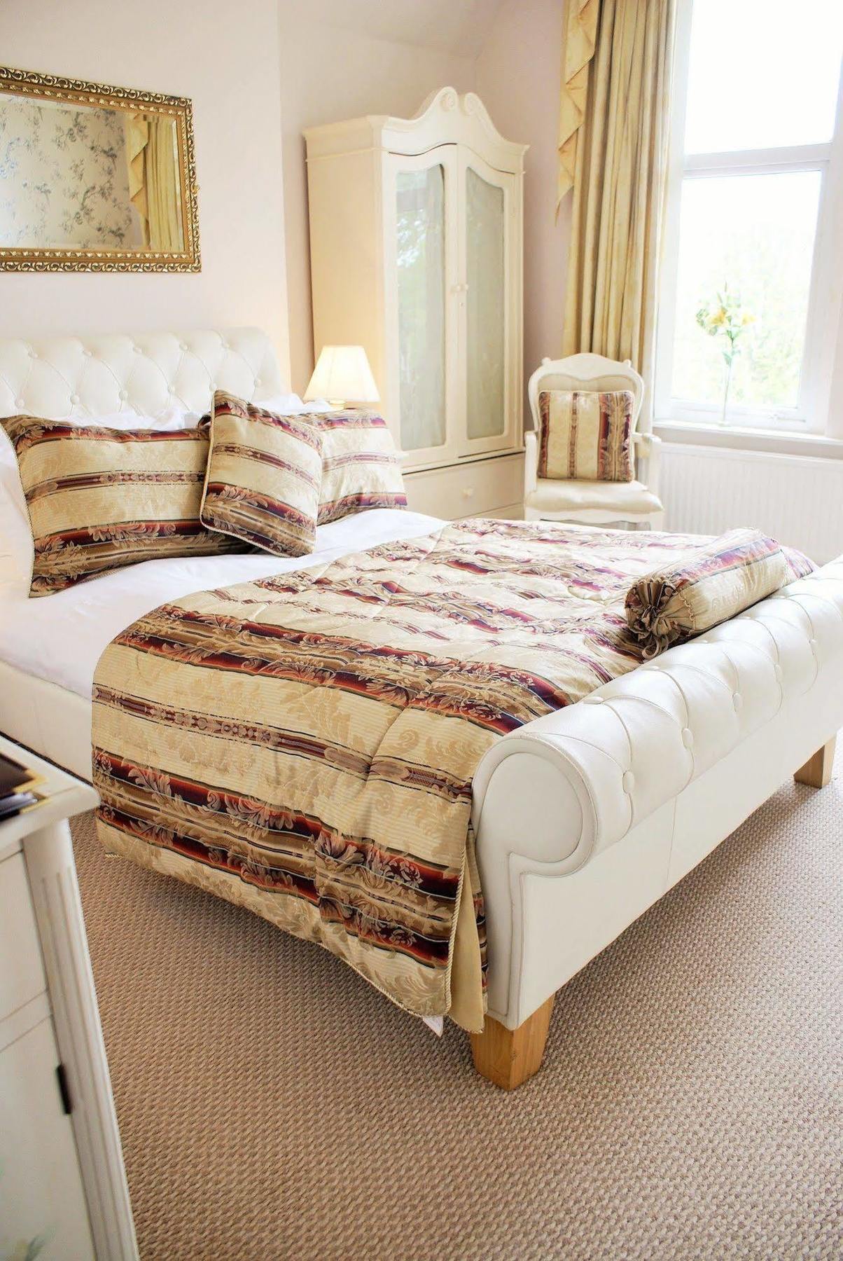 ホテル Dexby Townhouse カーディフ エクステリア 写真